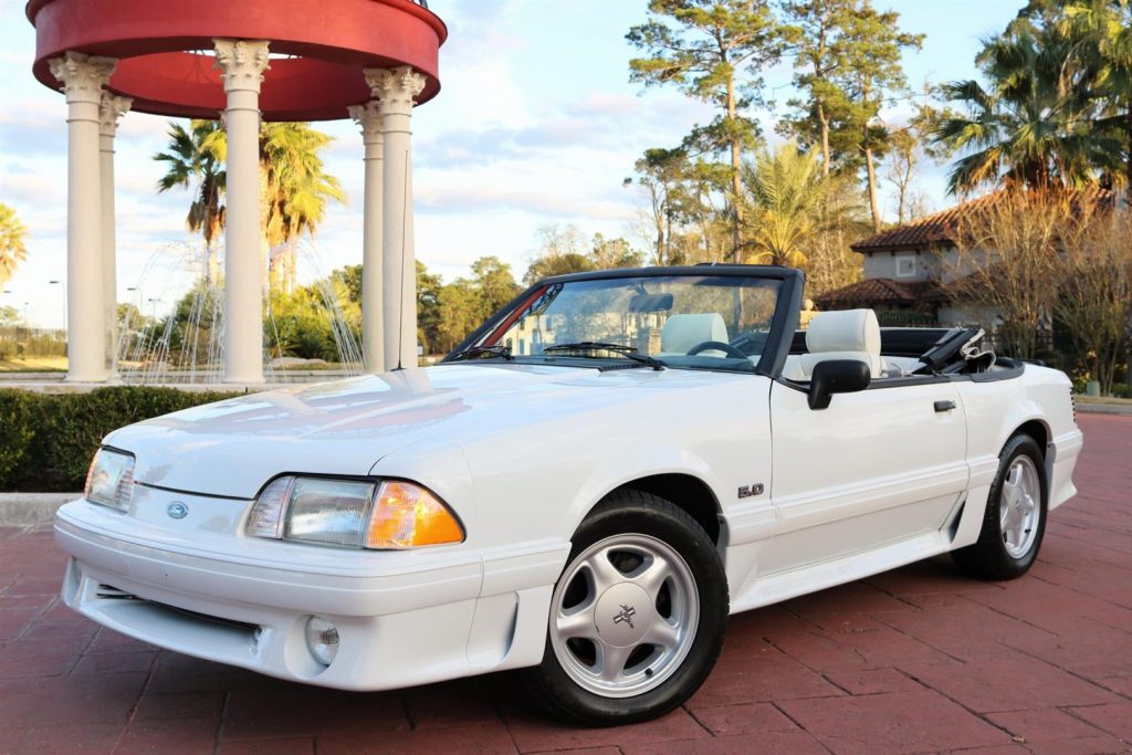 1989 Ford Mustang GT Convertible (25th Anniversary)