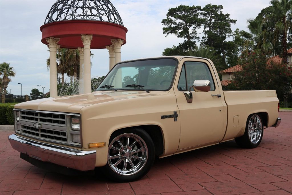 1987 Chevy R10 SWB Custom Deluxe – TEXAS TRUCKS & CLASSICS