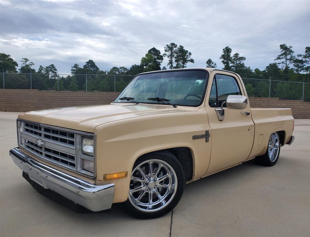 1987 Chevy R10 SWB Custom Deluxe