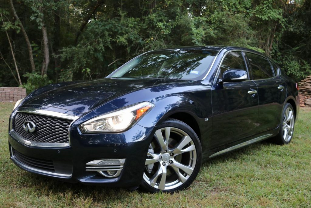 2015 Infiniti Q70L Sedan