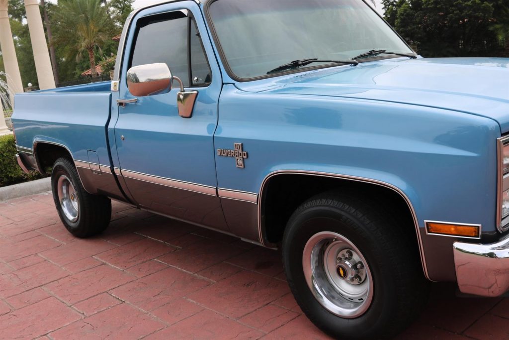 1987 Chevy R10 Silverado SWB – Texas Trucks and Classics