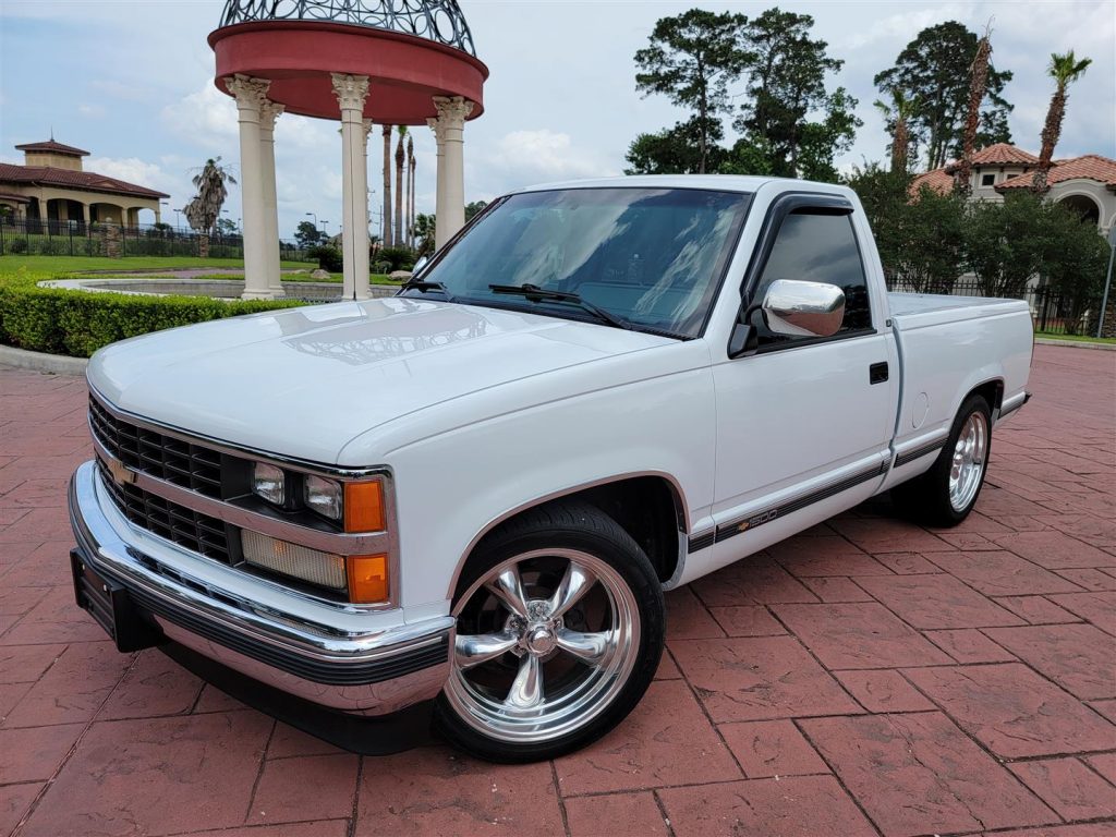 1989 Chevy C1500 SIlverado – Texas Trucks and Classics