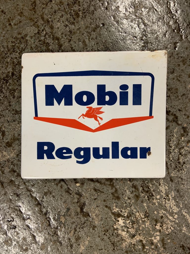 Vintage Mobil Regular Pump Plate