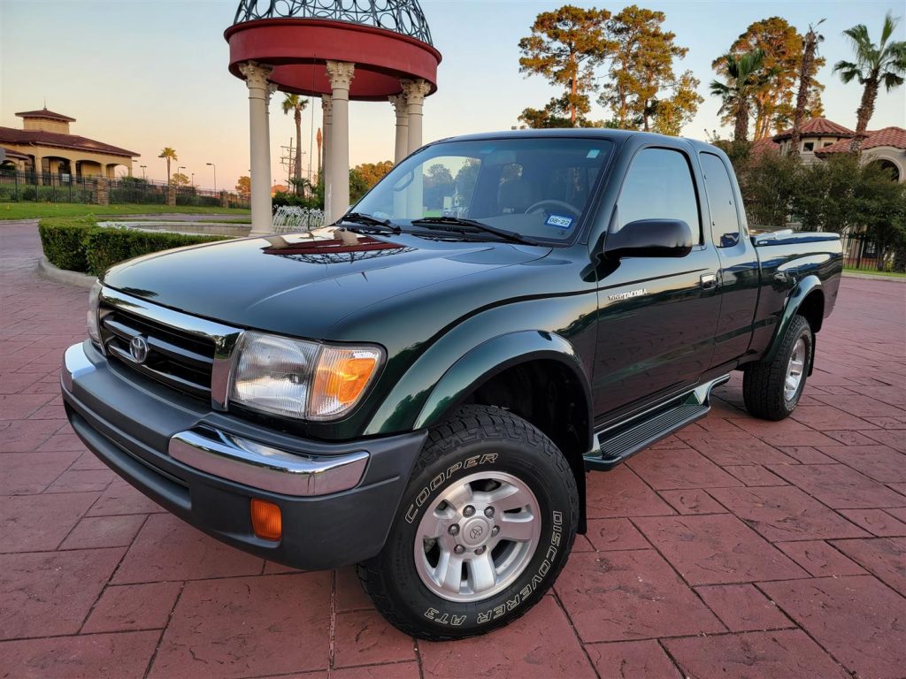 2000 Toyota Tacoma Xtracab SR5