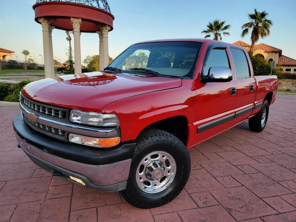 2001 Chevy 1500HD Crew Cab Silverado (4×4) – Texas Trucks and Classics