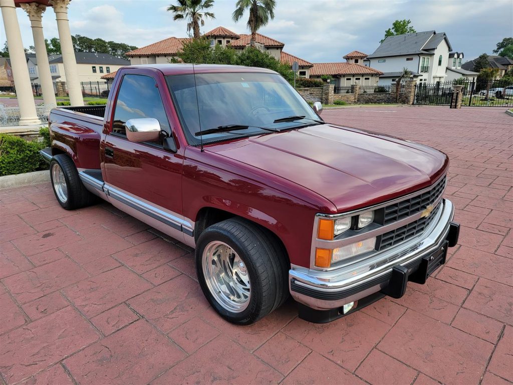 thumbnail image 2 of 1988 Chevrolet C/K Pickup Truck Owners Manual – User Guide, Reference Operator Book, BISHKO 2 of 6