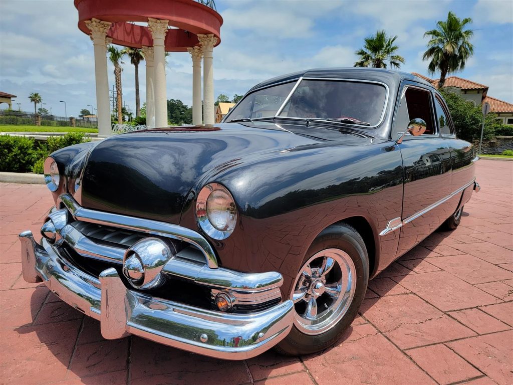 1951 Ford Custom Deluxe
