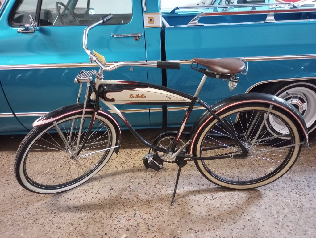 1940 Schwinn La Salle Bicycle (OG)