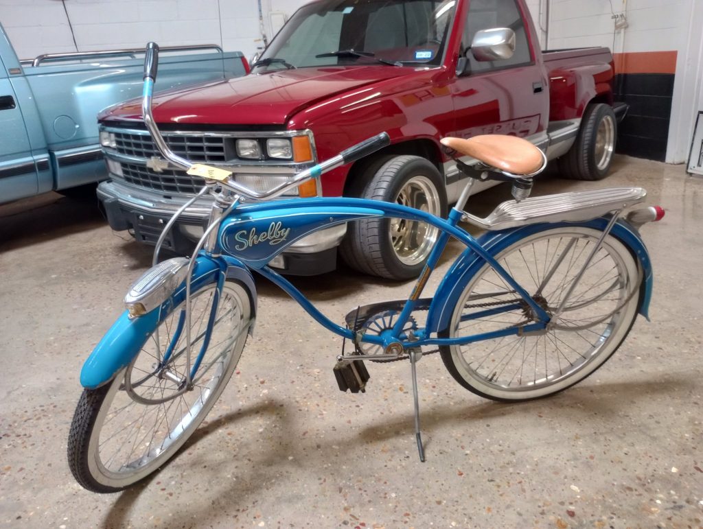 1957 Shelby Flyer Super Deluxe Airflow Bicycle