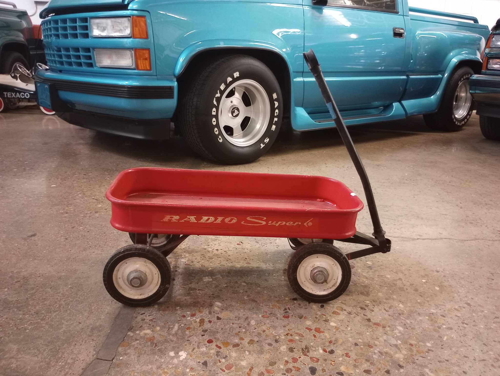 Radio Super Wagon TEXAS TRUCKS & CLASSICS