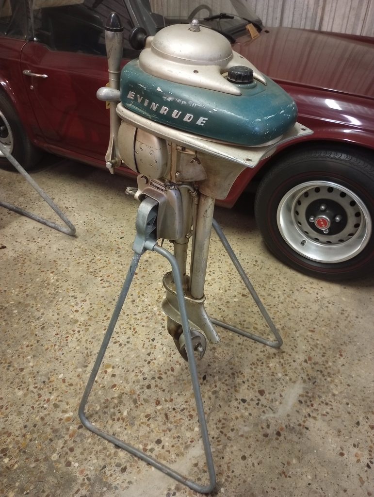 1984 Evinrude Zephyr Boat Motor