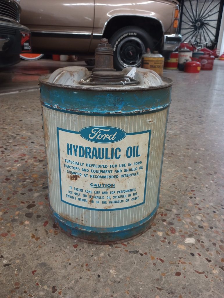 Ford Hydraulic Oil Can