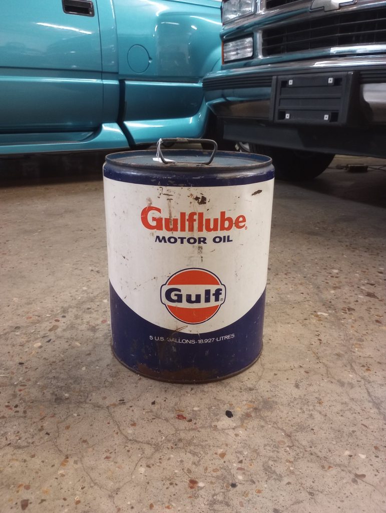 Gulflube Motor Oil Can