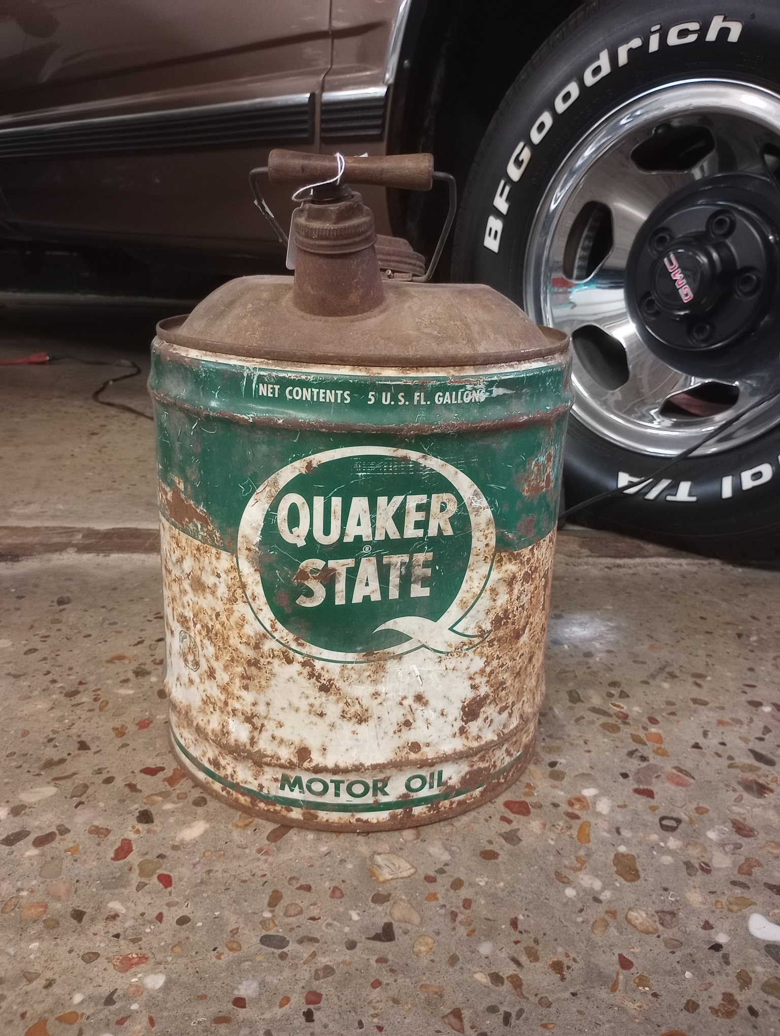 Vintage Quaker State Motor Oil 1 Gallon Can