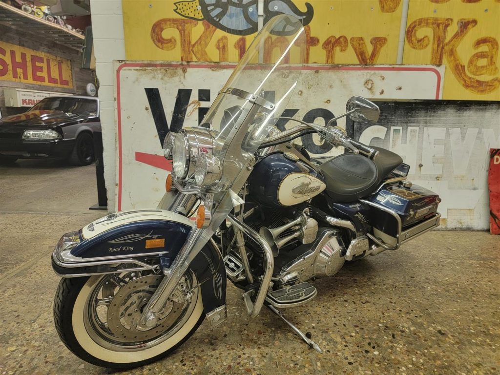 2003 Harley Davidson Road King (FLHPI)