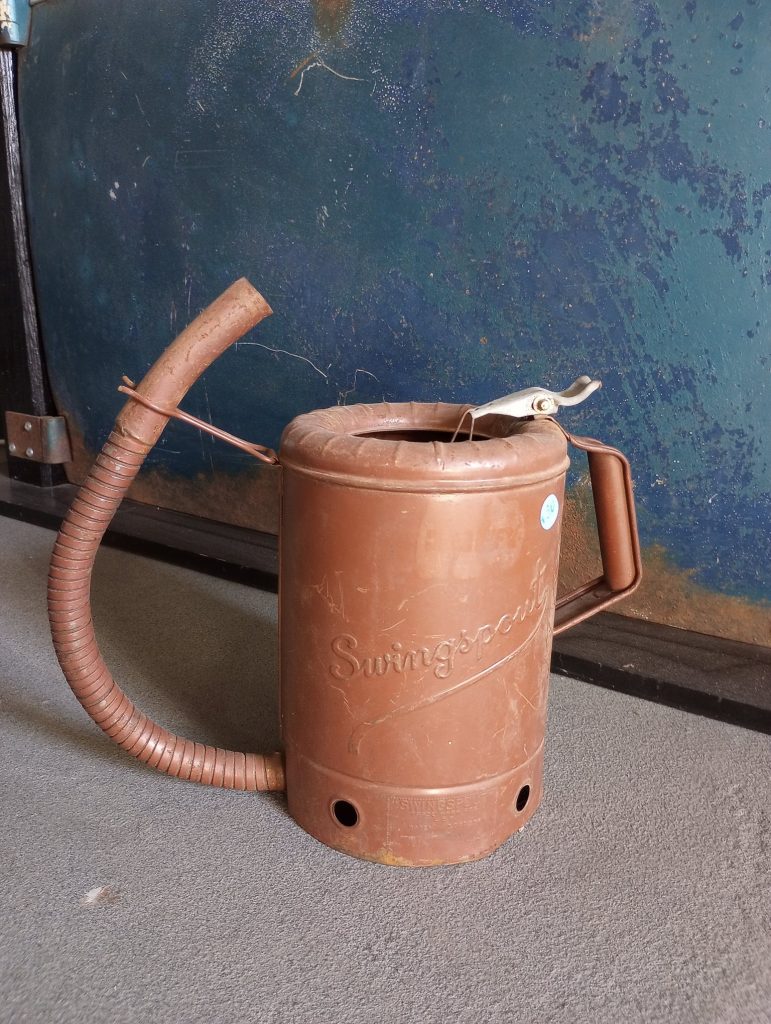 Swingspout Oil Can