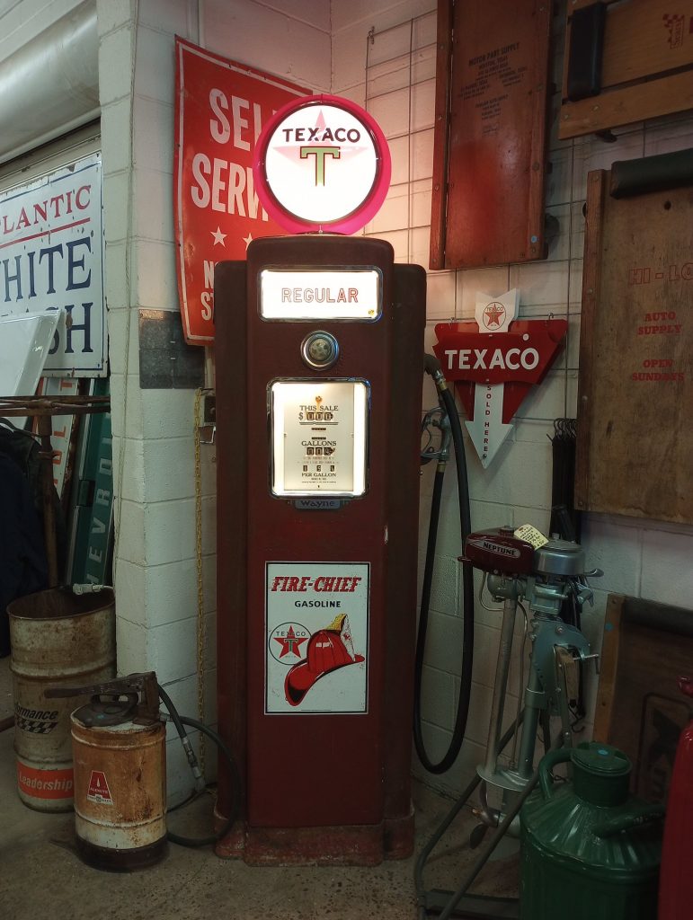 Wayne 70 Texaco Fire Chief Gas Pump