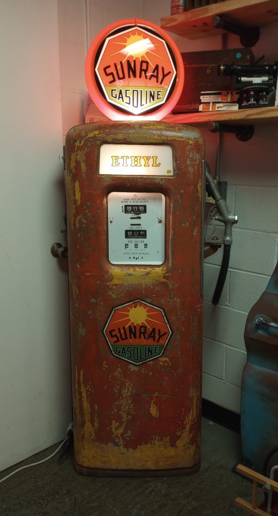 Erie 740 Sun Ray Gas Pump