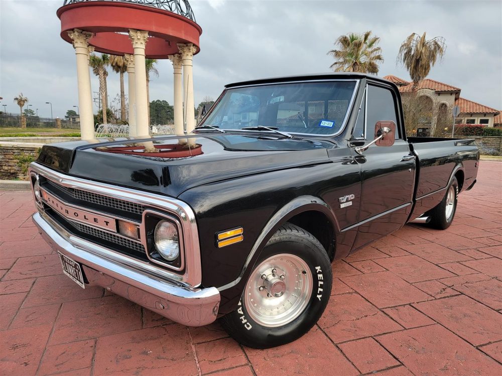 1970 Chevy C10 LWB – Texas Trucks and Classics