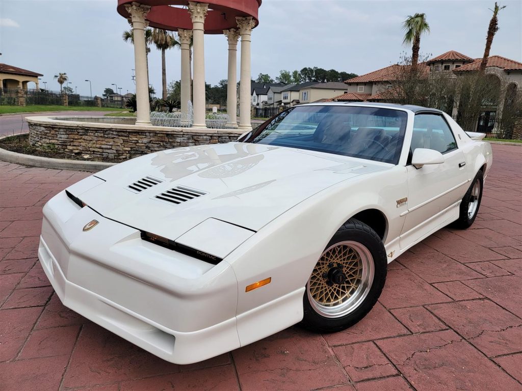 1989 Pontiac Turbo TransAm (20th Anniv. Ed.)