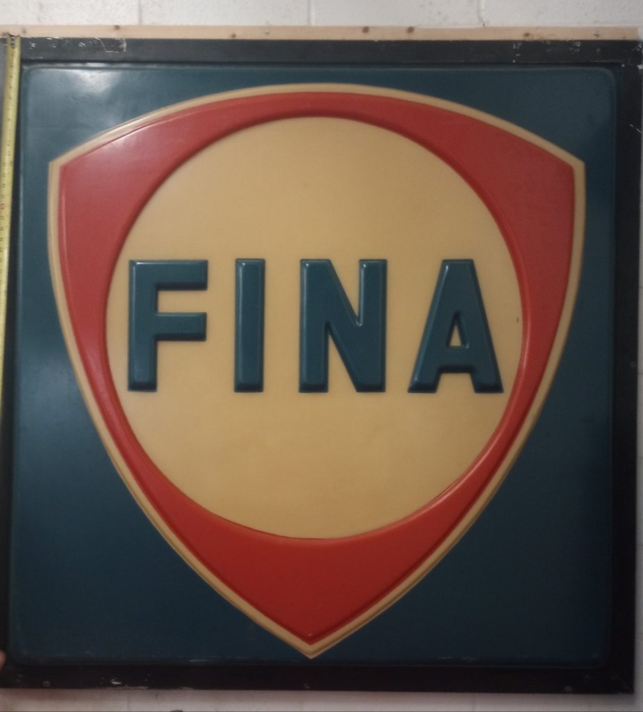 Plastic Fina Sign