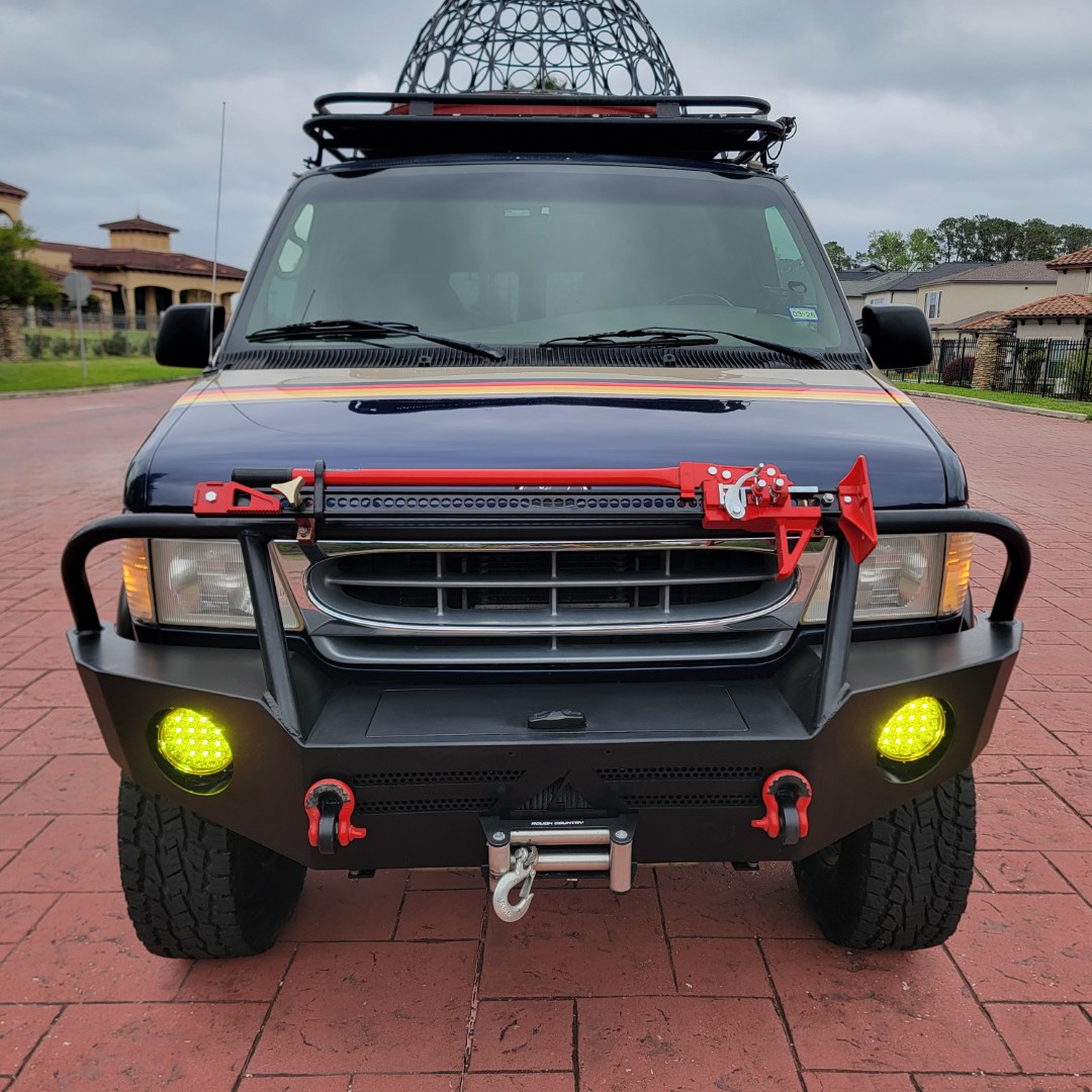 2001 Ford E350 "Overland" Van - Image 13