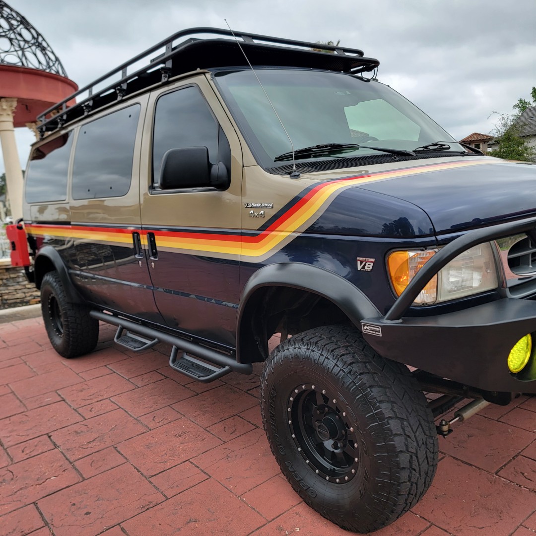 2001 Ford E350 "Overland" Van - Image 15