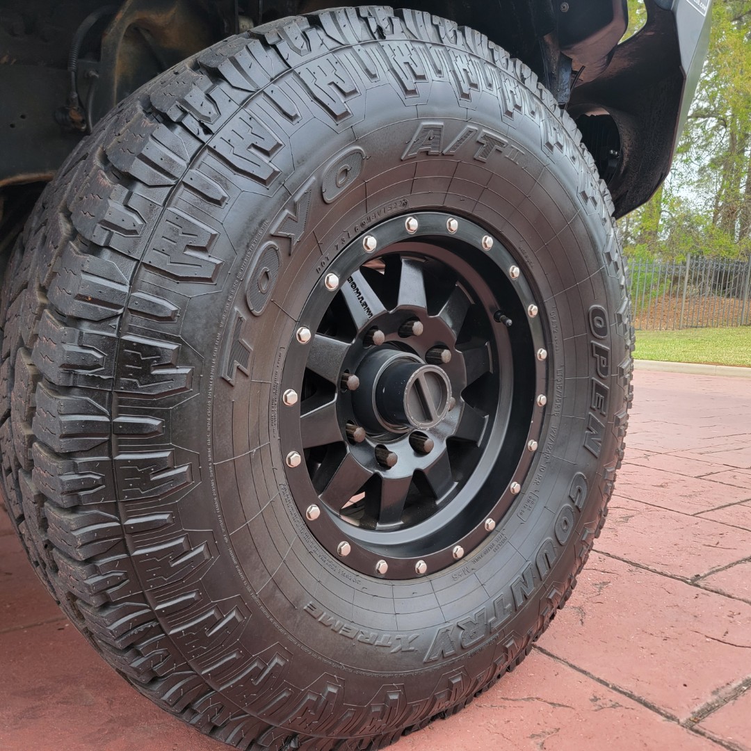 2001 Ford E350 "Overland" Van - Image 38