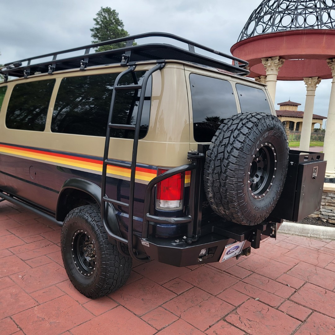 2001 Ford E350 "Overland" Van - Image 41