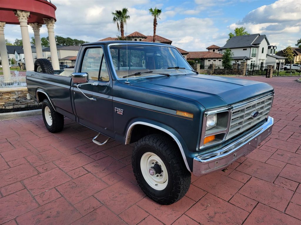 1985 Ford F250XL Explorer – Texas Trucks and Classics