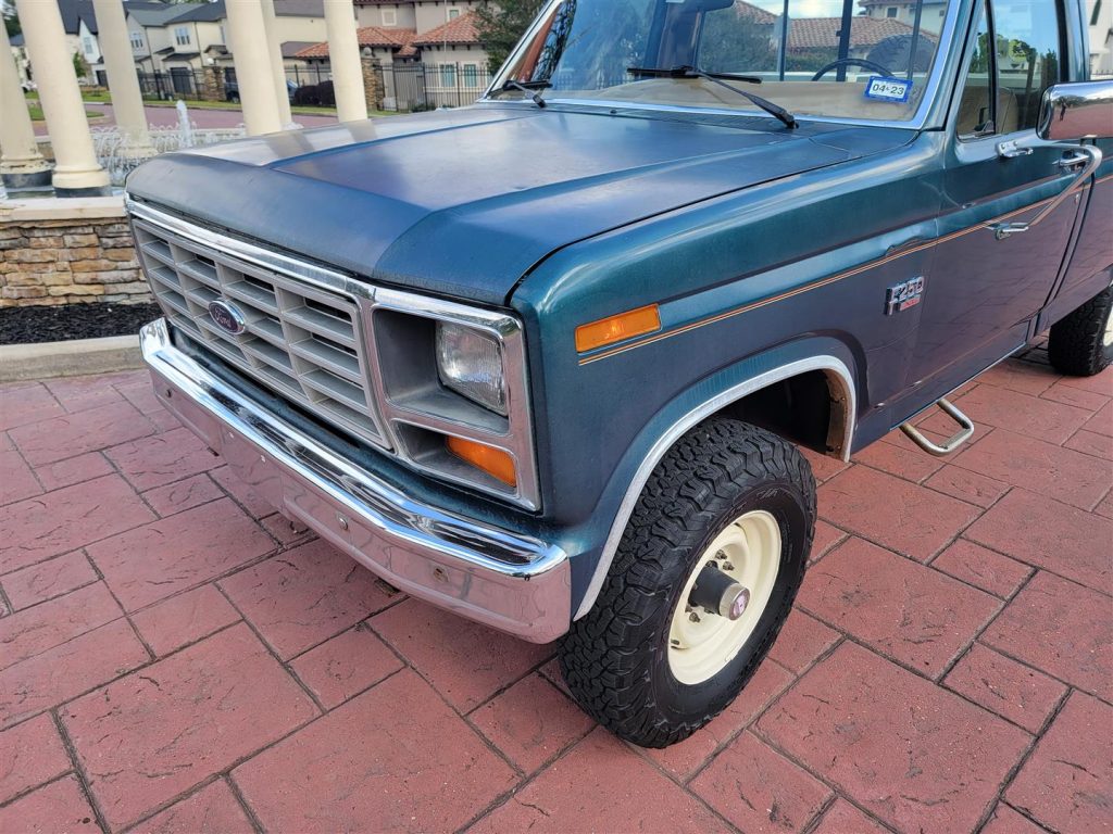 1985 Ford F250XL Explorer – Texas Trucks and Classics