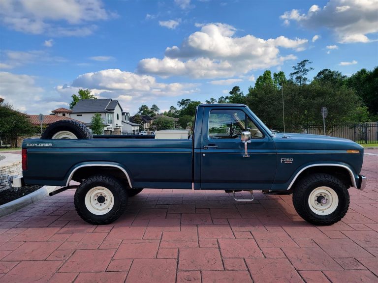 1985 Ford F250XL Explorer – Texas Trucks and Classics