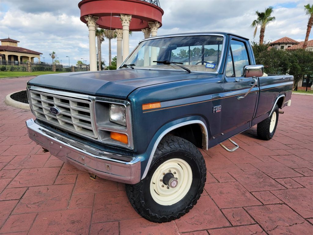 1985 Ford F250XL Explorer – Texas Trucks and Classics