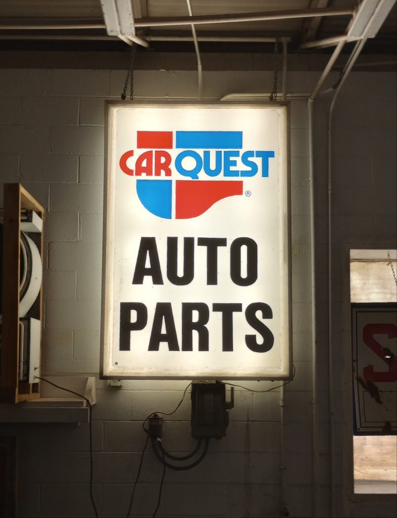 Car Quest Light-up Sign