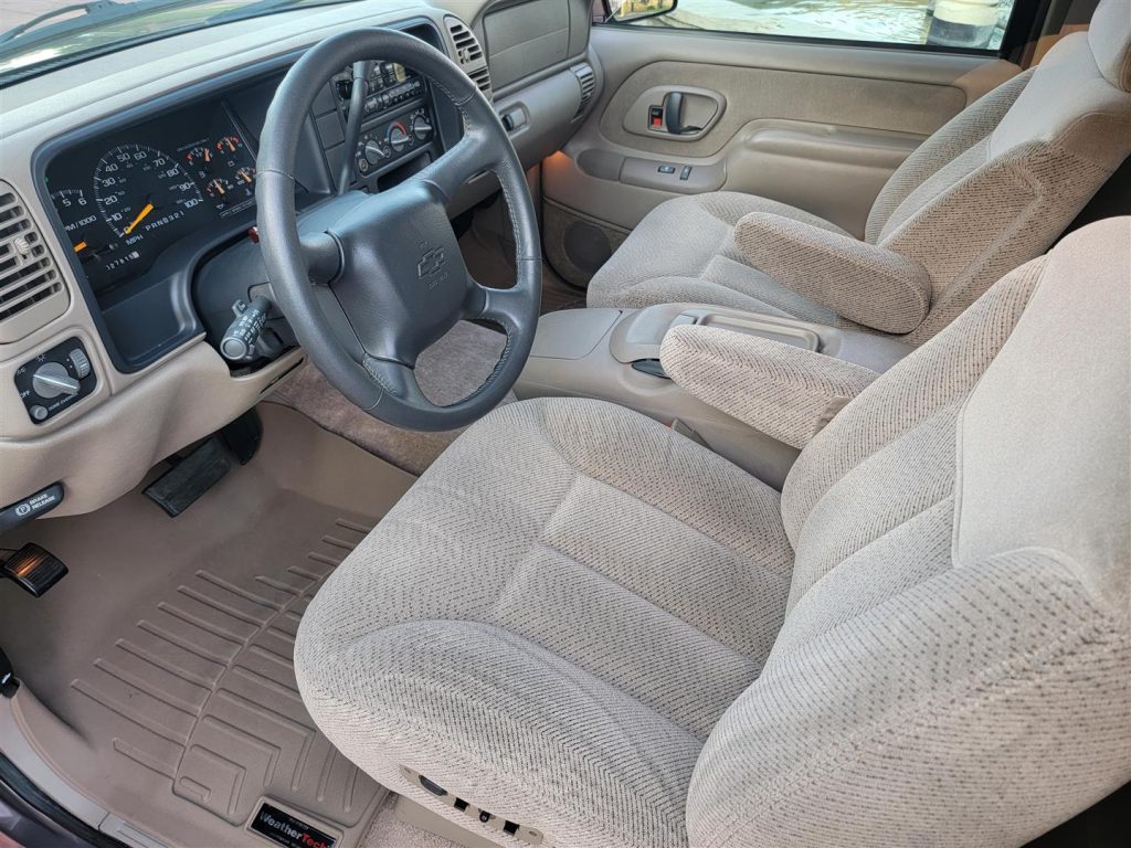 98 Chevy Tahoe Interior