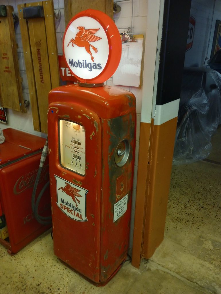 Mobilgas Gas Pump