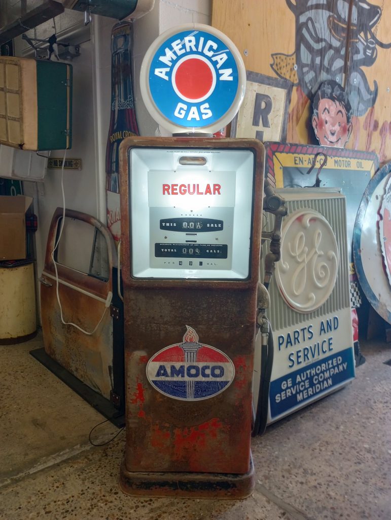 "American Gas"Gas Pump