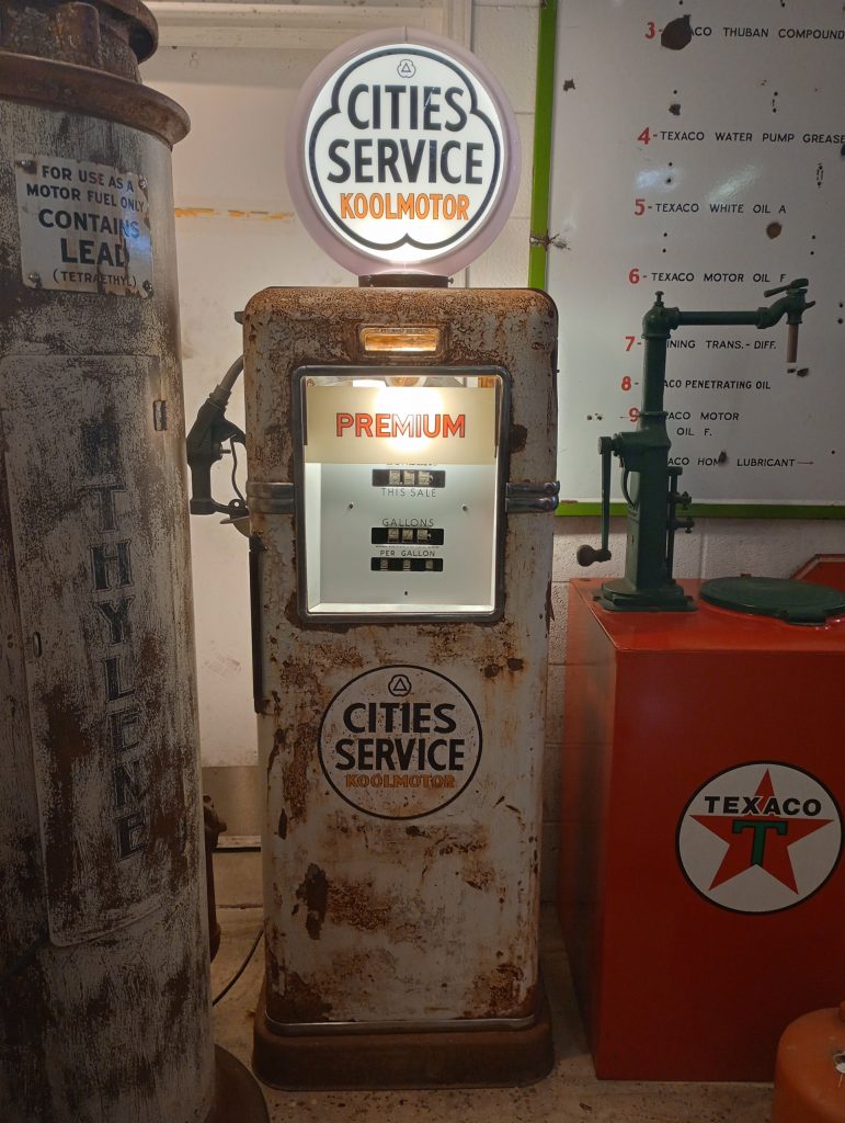 Bowser 585 Cities Service Gas Pump