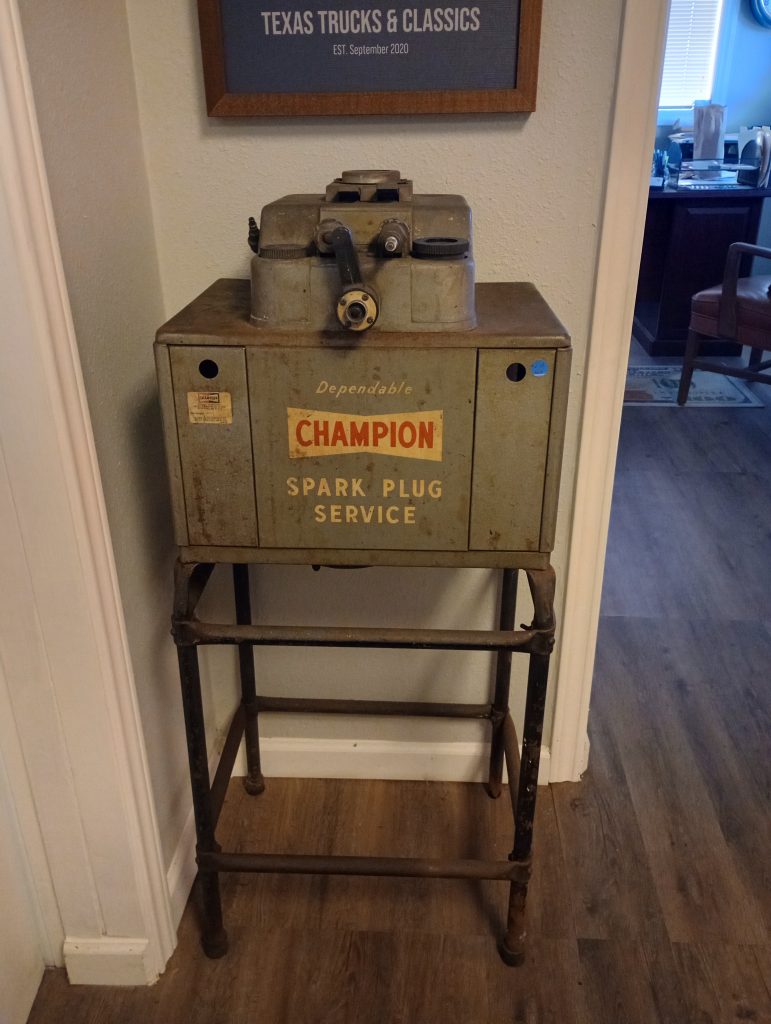 Champion Spark Plug Service Machine