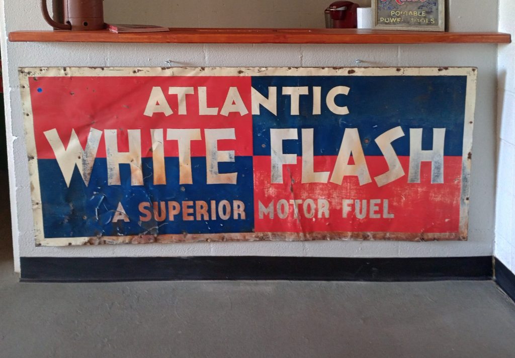 Atlantic White Flash Sign
