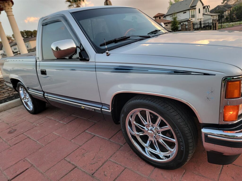 1988 Chevy C1500 Silverado – Texas Trucks and Classics