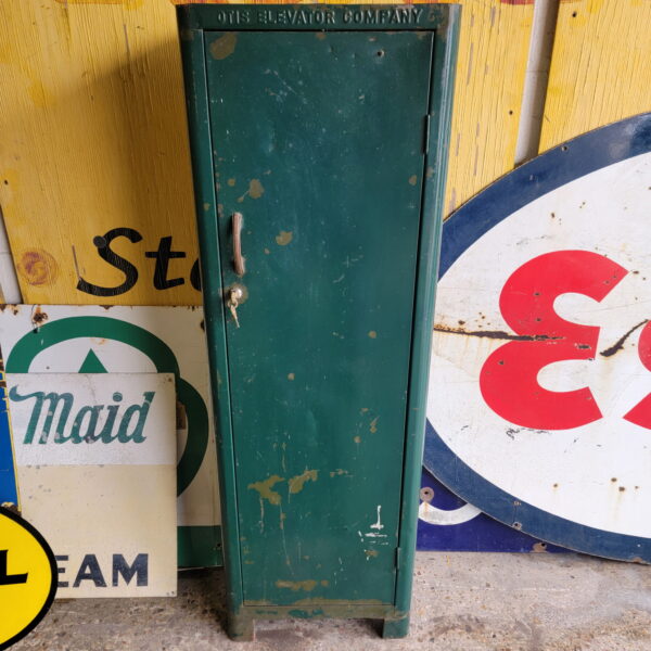 Otis Elevator Company Locker