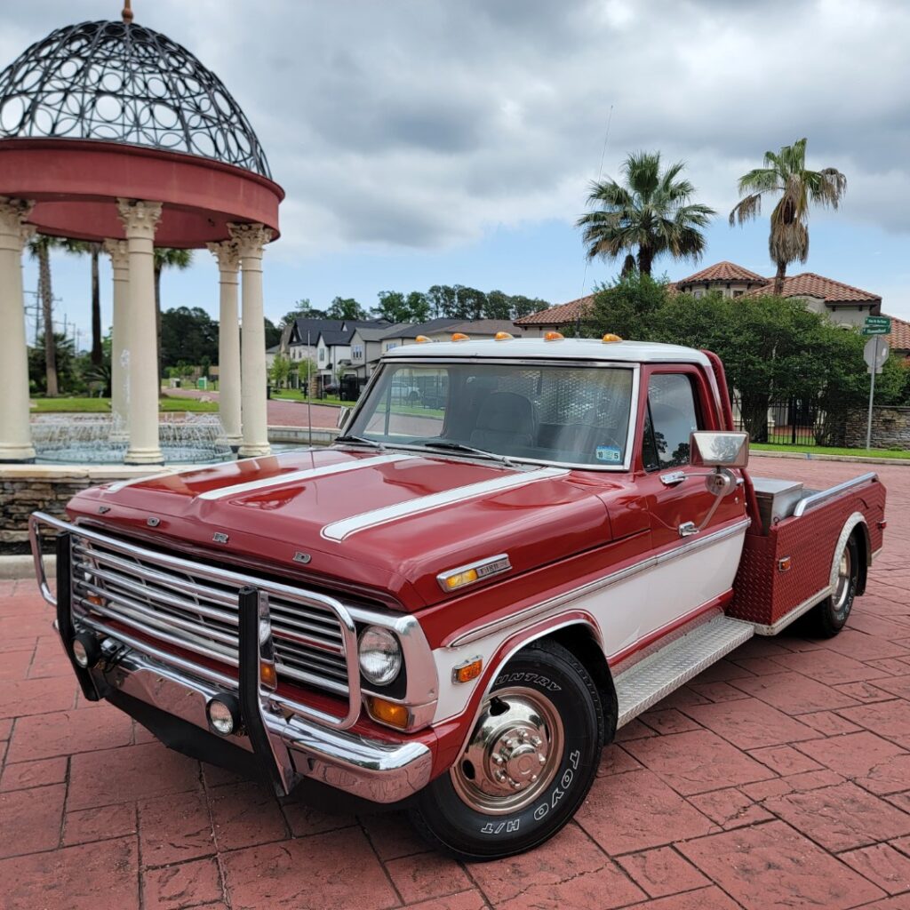 1969 Ford F350 Hauler