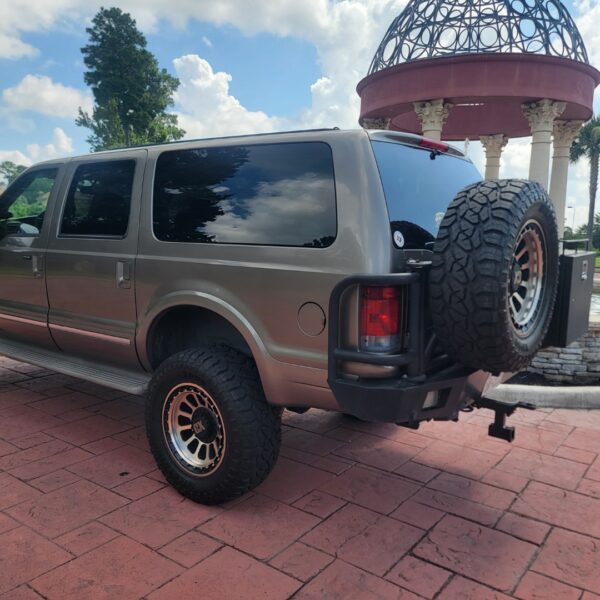 2002 Ford Excursion Limited - Image 35