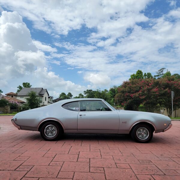1969 Oldsmobile 4-4-2 - Image 20