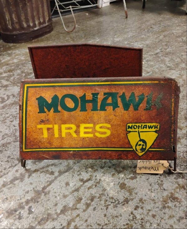 Mohawk Tire Holder