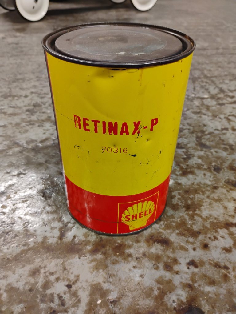 Shell Retinax-P Can