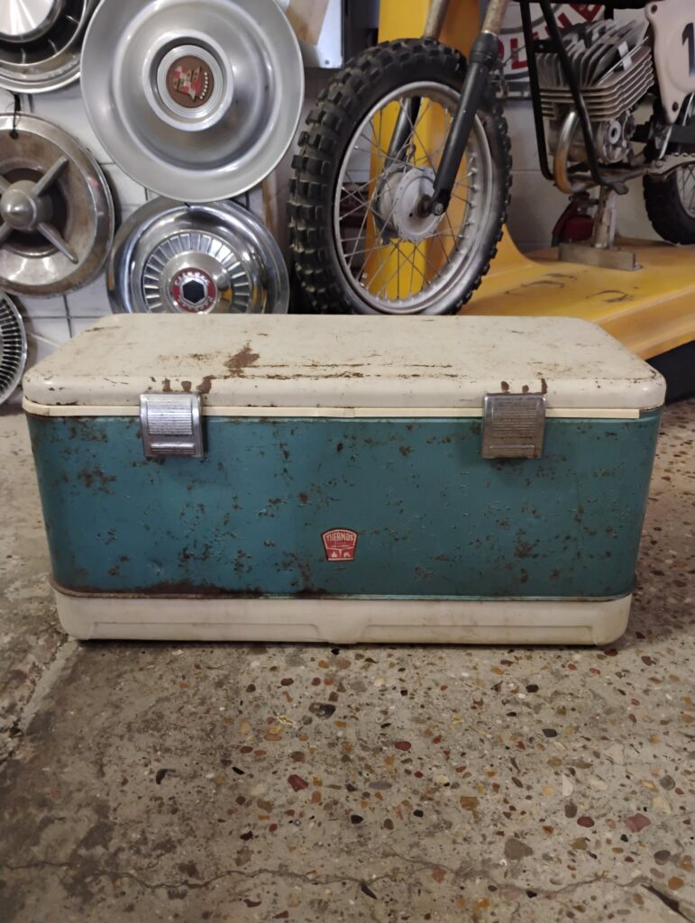 Thermos Ice Chest