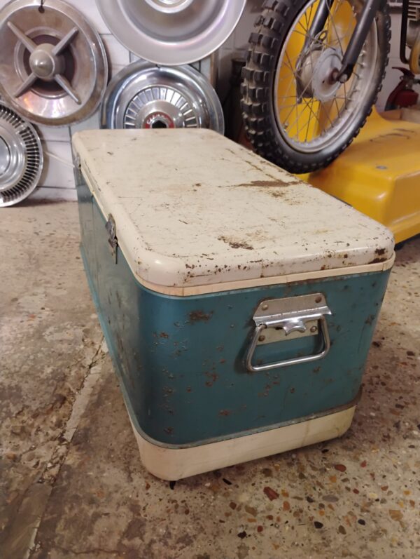 Thermos Ice Chest - Image 5