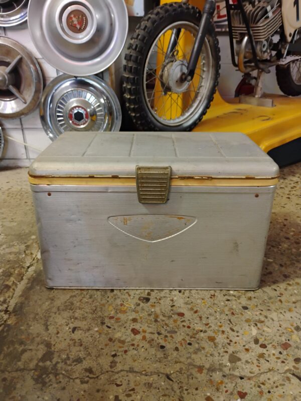 Thermos Cooler